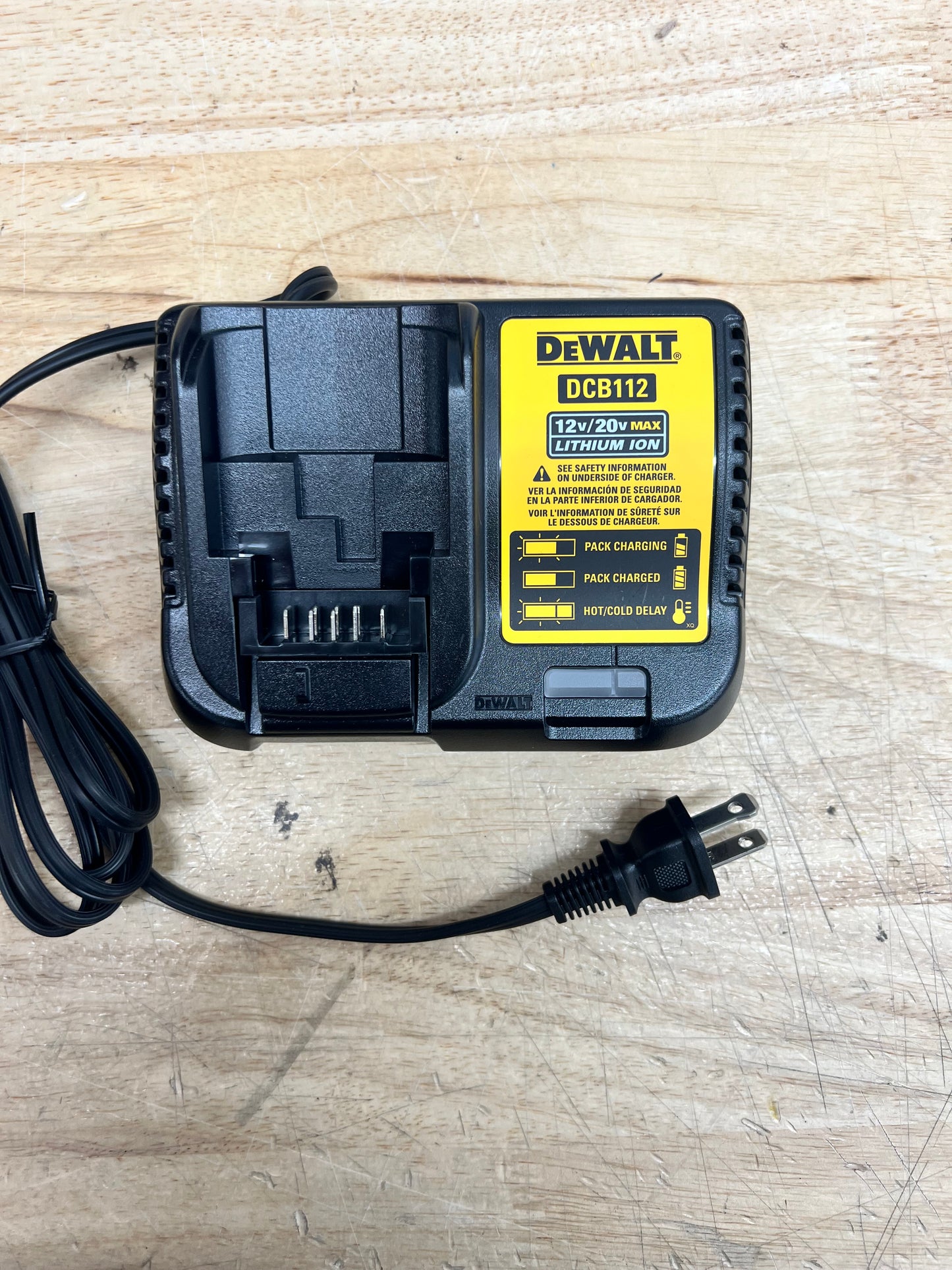 DeWalt 12V/20V Max Lithium-Ion Charger - DCB112 (New)