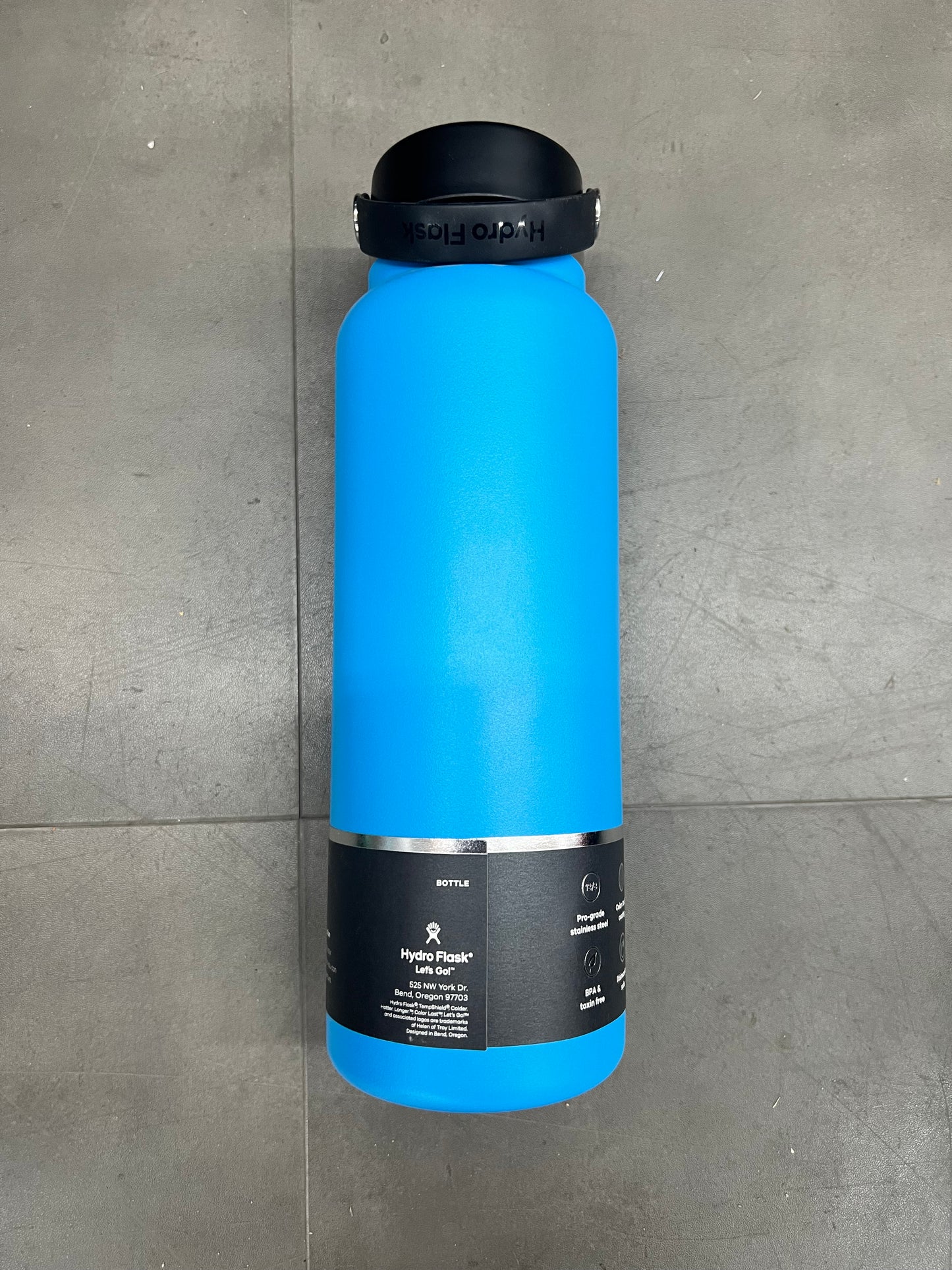 Hydro Flask 40oz. Wide Mouth - Light Blue (New)