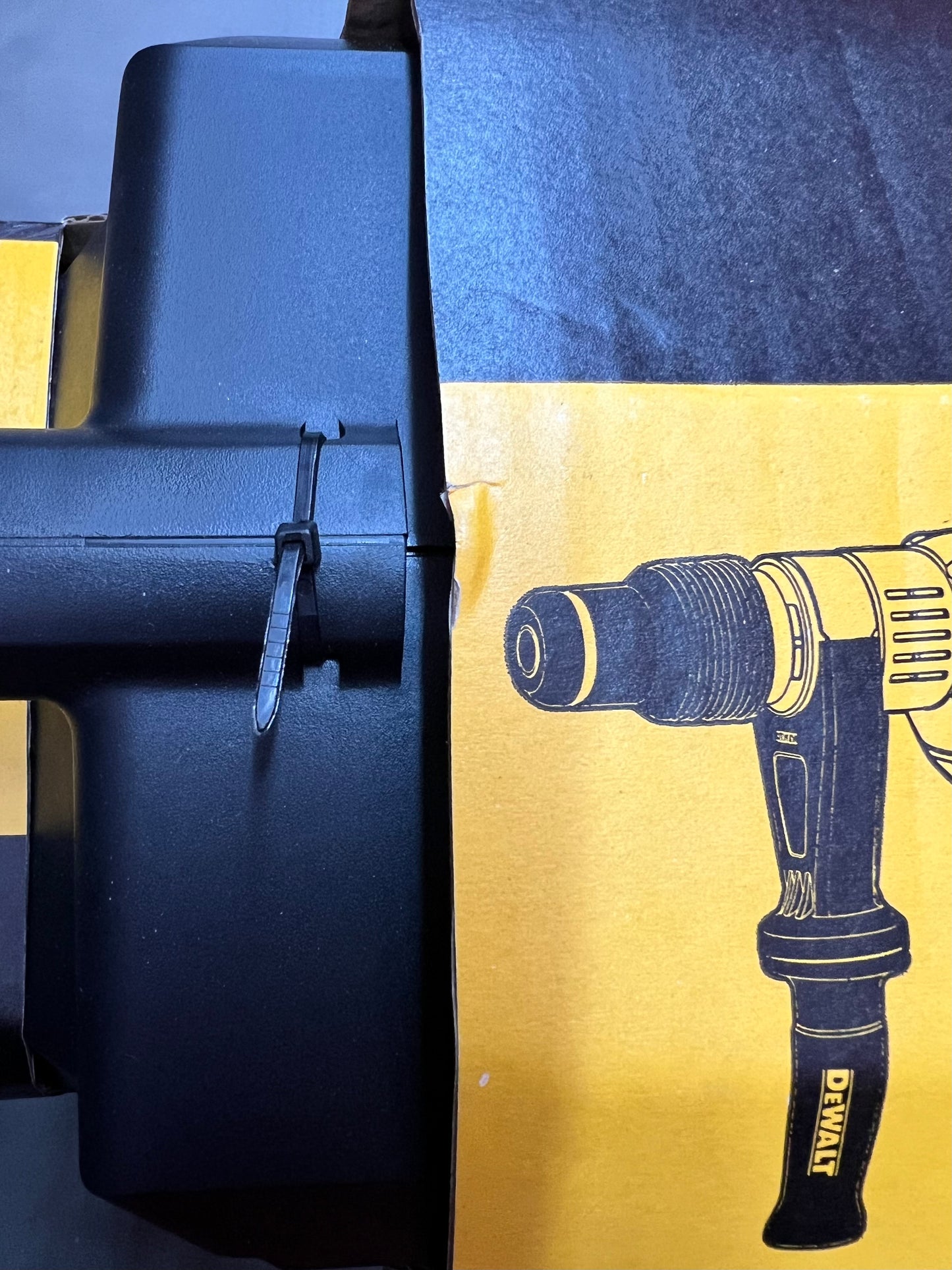 DeWalt 1-3/4” SDS Max Combination Hammer Kit - D25614K (Factory Sealed)