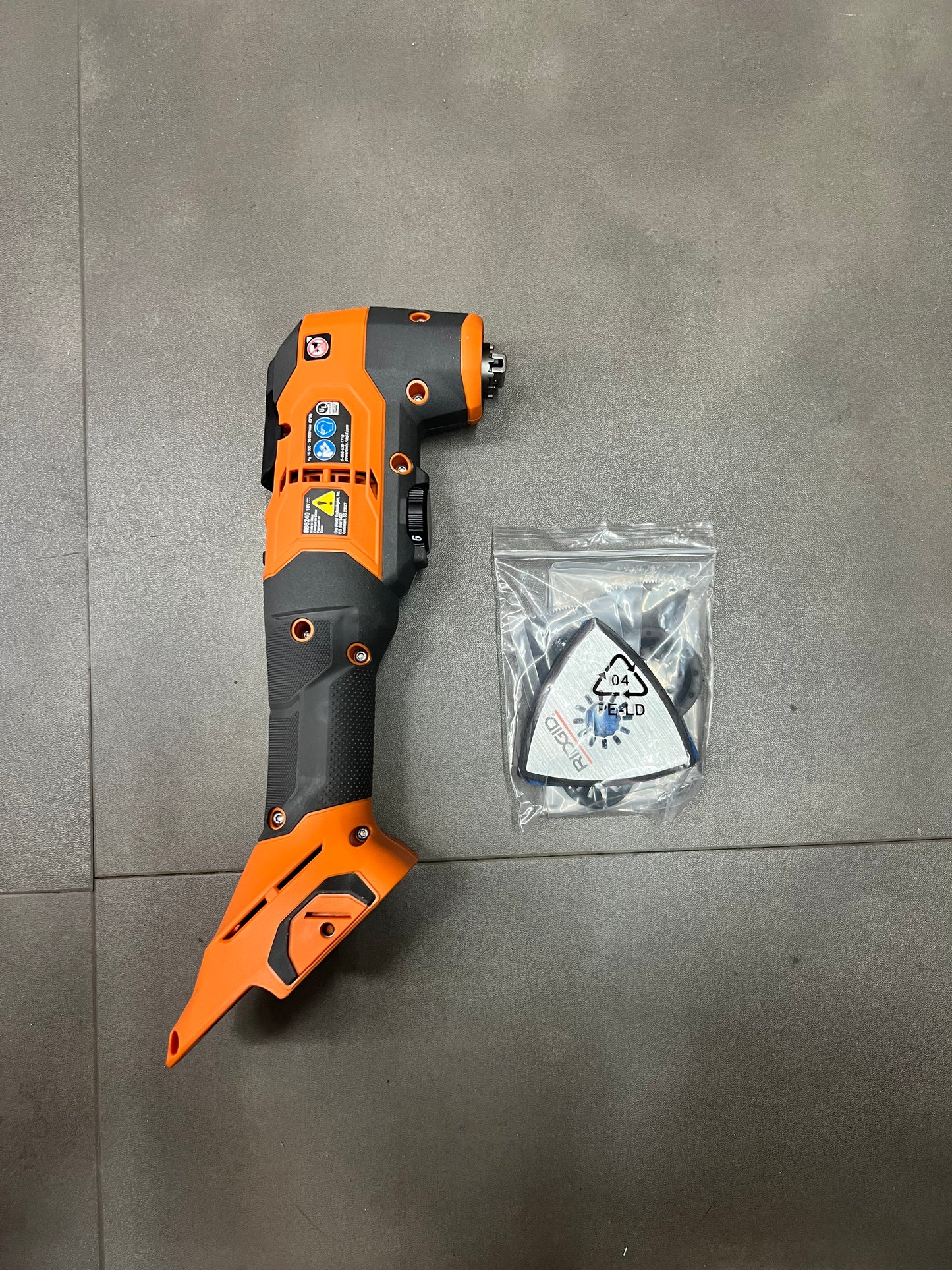 Ridgid 18V Brushless Oscillating Multi-Tool w/ Attachments - R86240 (New)