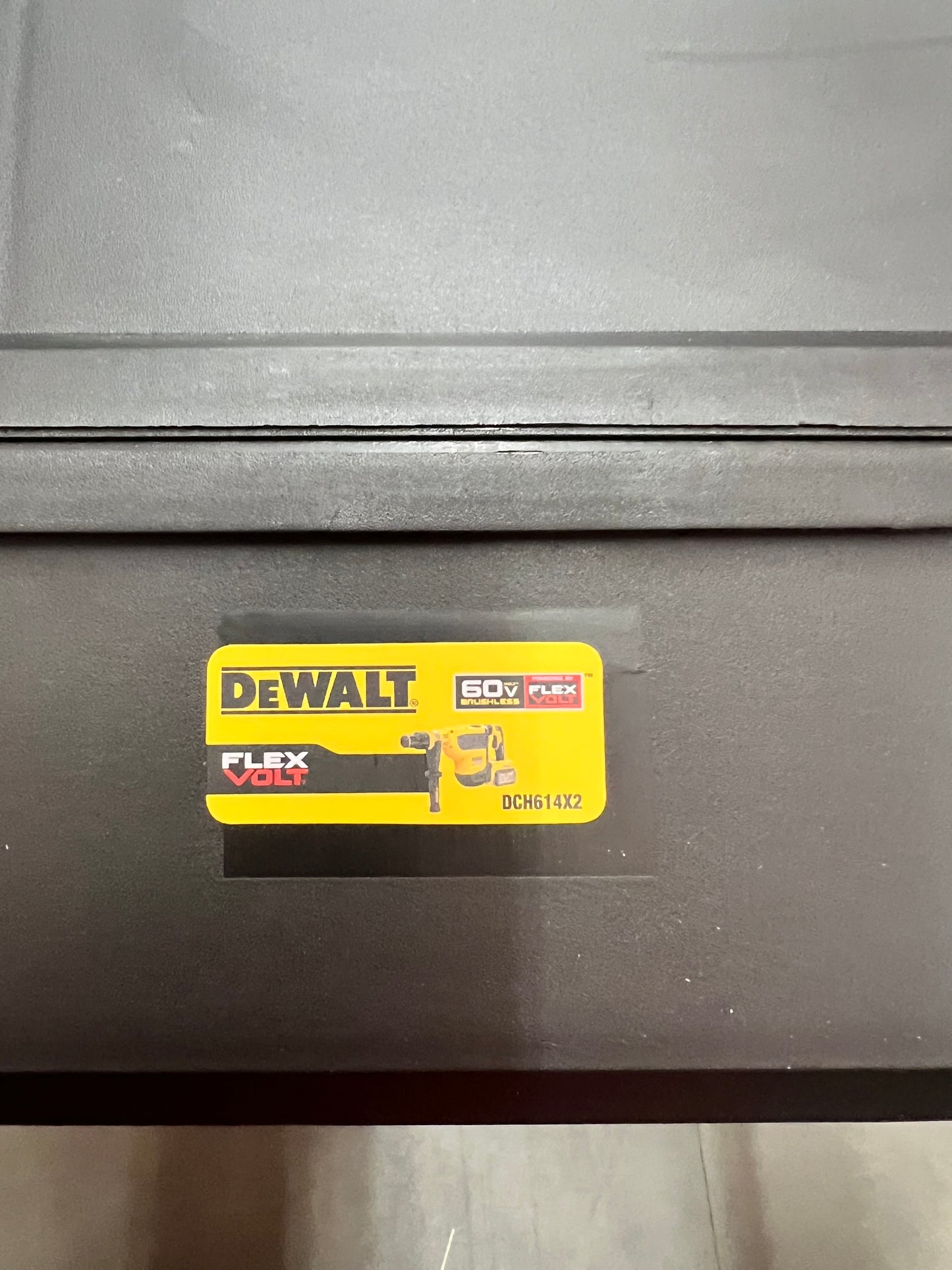 DeWalt 60V Max* 1-3/4” SDS Max Combination Hammer Kit - DCH614X2 (New)