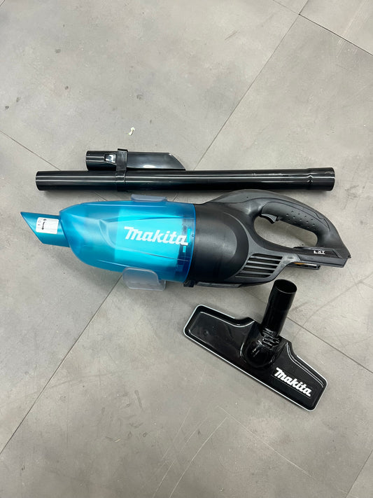Makita 18V LXT Lithium-Ion Cordless Vacuum - XLC02ZB (New)