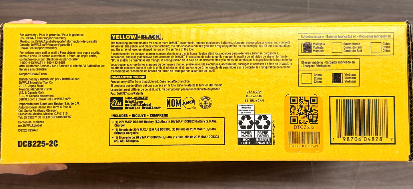 DeWalt 20V MAX Battery and Charger Kit