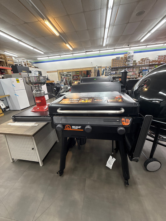 Traeger Flatrock Flat Top Grill *pick up only*