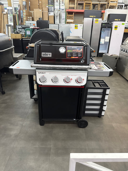 Weber Spirit Gas Grill *pick up only*