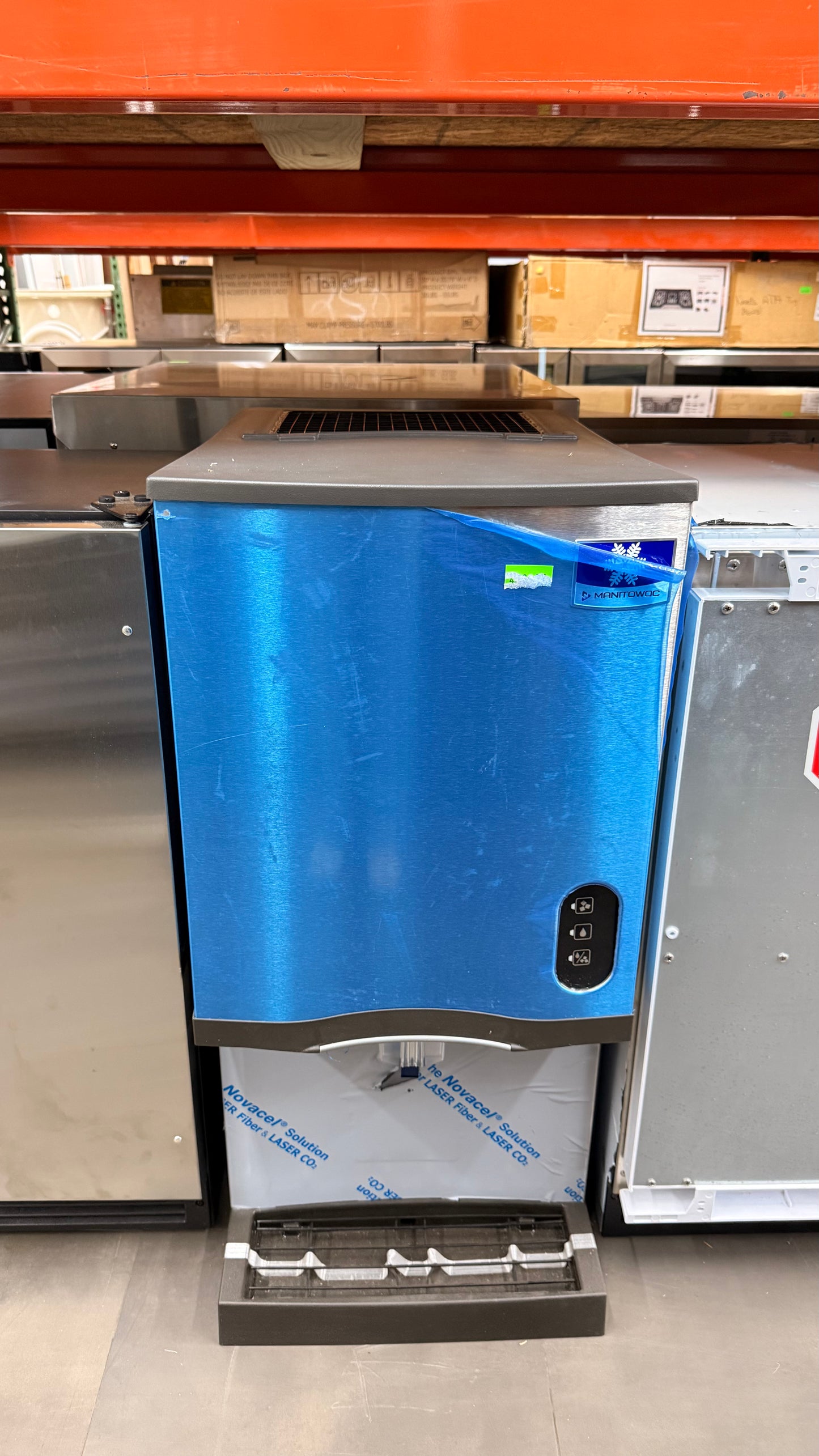 Manitowoc Ice Machine *Pick Up Only*