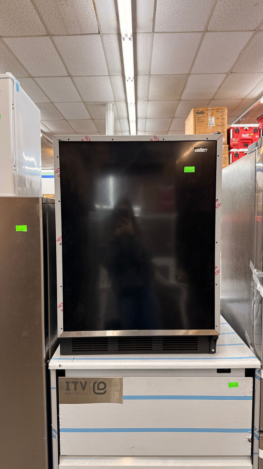 Summit Mini Fridge *Pick Up Only*