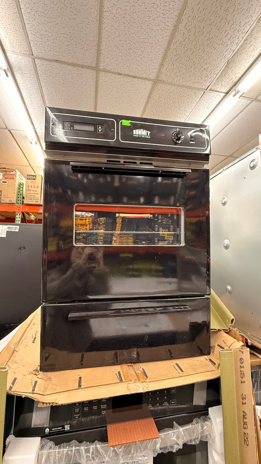 Summit 24" Wide Gas Wall Oven *Pick up only*