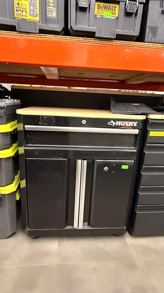 HUSKY Small Job Site Metal Tool Box with Wooden Work Top *Pick up only*